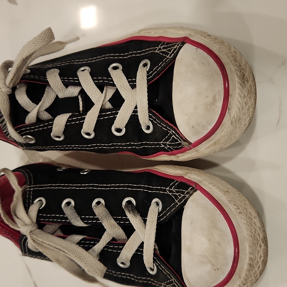 Converse, black and pink, size 3